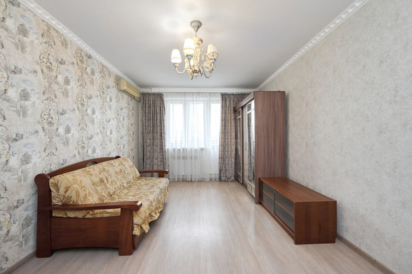 Продам двухкомнатную (2-комн.) квартиру, Марьинский б-р, 11, Москва г