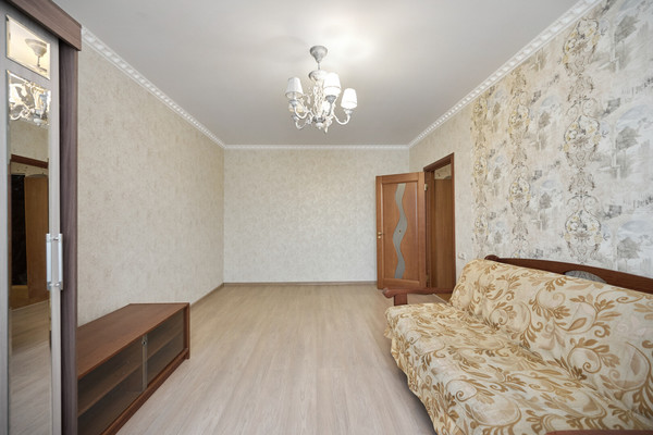 Продам двухкомнатную (2-комн.) квартиру, Марьинский б-р, 11, Москва г