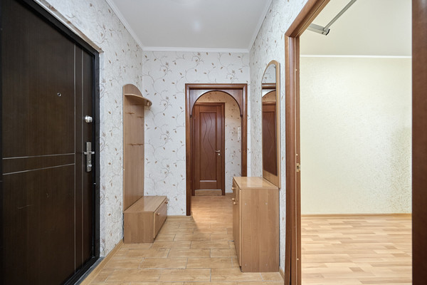Продам двухкомнатную (2-комн.) квартиру, Марьинский б-р, 11, Москва г