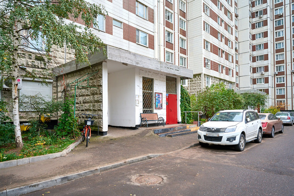 Продам двухкомнатную (2-комн.) квартиру, Марьинский б-р, 11, Москва г