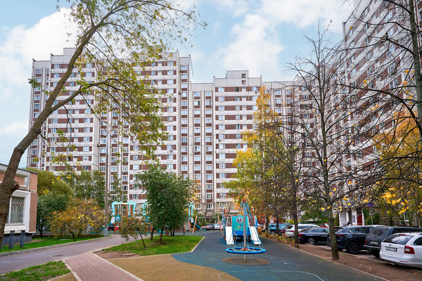 Продам двухкомнатную (2-комн.) квартиру, Марьинский б-р, 11, Москва г