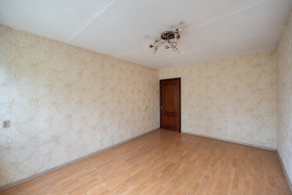 Продам трехкомнатную (3-комн.) квартиру, Рябиновая ул, 8к1, Москва г