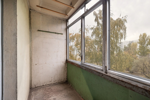 Продам трехкомнатную (3-комн.) квартиру, Рябиновая ул, 8к1, Москва г