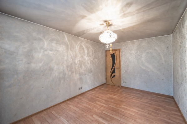 Продам трехкомнатную (3-комн.) квартиру, Рябиновая ул, 8к1, Москва г