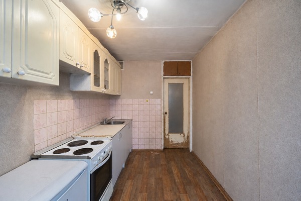 Продам трехкомнатную (3-комн.) квартиру, Рябиновая ул, 8к1, Москва г