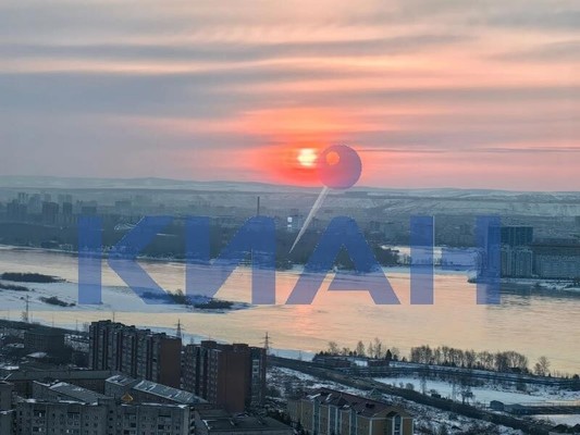 Продам трехкомнатную (3-комн.) квартиру, Дачная ул, 30а, Красноярск г