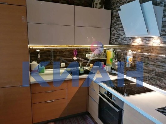 Продам трехкомнатную (3-комн.) квартиру, Дачная ул, 30а, Красноярск г