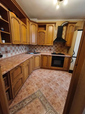 Продам трехкомнатную (3-комн.) квартиру, Ленинский пр-кт, 41к2, Москва г