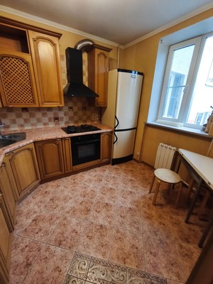 Продам трехкомнатную (3-комн.) квартиру, Ленинский пр-кт, 41к2, Москва г