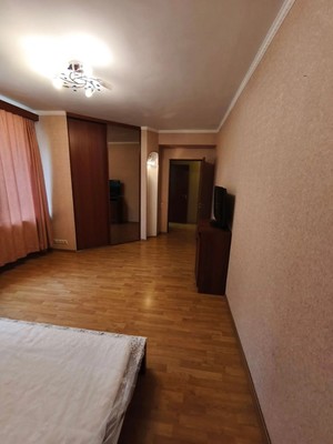 Продам трехкомнатную (3-комн.) квартиру, Ленинский пр-кт, 41к2, Москва г