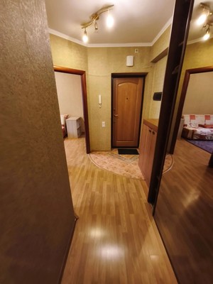 Продам трехкомнатную (3-комн.) квартиру, Ленинский пр-кт, 41к2, Москва г