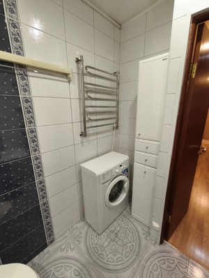Продам трехкомнатную (3-комн.) квартиру, Ленинский пр-кт, 41к2, Москва г