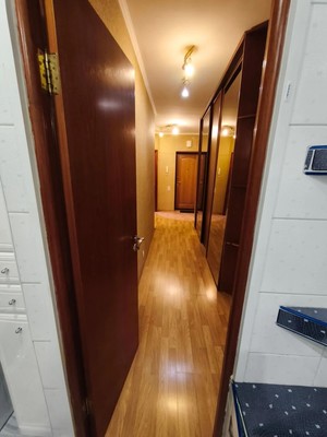 Продам трехкомнатную (3-комн.) квартиру, Ленинский пр-кт, 41к2, Москва г