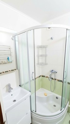 Продам однокомнатную (1-комн.) квартиру, Никанорова ул, 11, Симферополь г