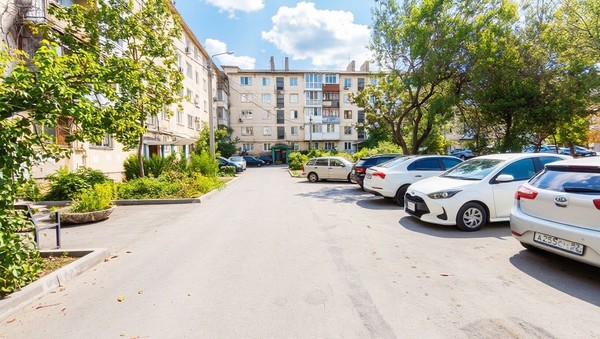Продам однокомнатную (1-комн.) квартиру, Никанорова ул, 11, Симферополь г