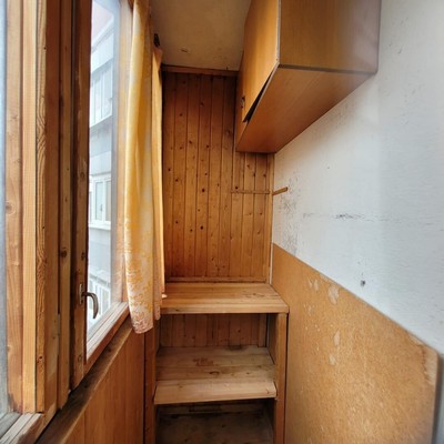 Продам двухкомнатную (2-комн.) квартиру, Осенний б-р, 5к3, Москва г