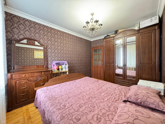 Продам двухкомнатную (2-комн.) квартиру, Шогенова ул, 22, Нальчик г