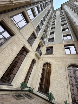Продам двухкомнатную (2-комн.) квартиру, Ленина пр-кт, 1, Нальчик г