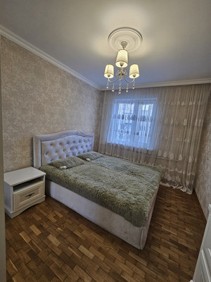 Продам двухкомнатную (2-комн.) квартиру, Мовсисяна ул, 7, Нальчик г