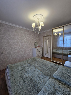 Продам двухкомнатную (2-комн.) квартиру, Мовсисяна ул, 7, Нальчик г