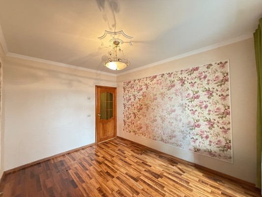 Продам трехкомнатную (3-комн.) квартиру, Тарчокова ул, 54, Нальчик г