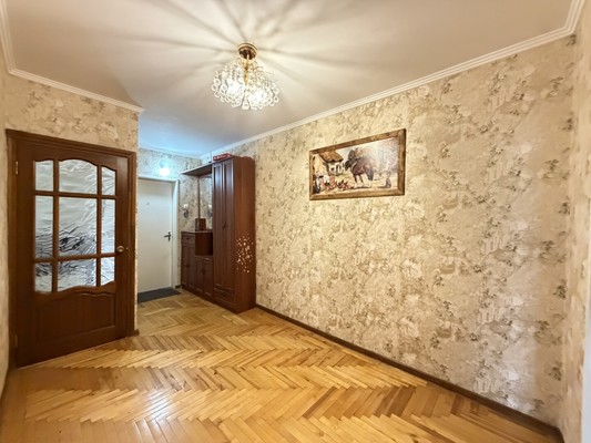 Продам трехкомнатную (3-комн.) квартиру, Тарчокова ул, 54, Нальчик г