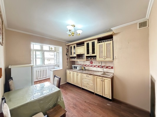 Продам трехкомнатную (3-комн.) квартиру, Тарчокова ул, 54, Нальчик г