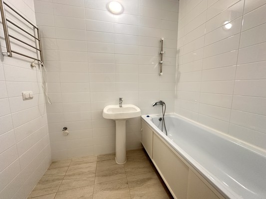 Продам двухкомнатную (2-комн.) квартиру, Троицкая ул, 5к3, Москва г