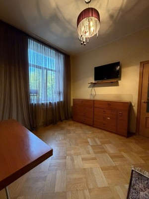 Сдам трехкомнатную (3-комн.) квартиру, Вучетича ул, 15к1, Москва г