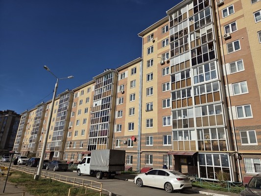 Продам трехкомнатную (3-комн.) квартиру, Кирова ул, 20, Медведево пгт
