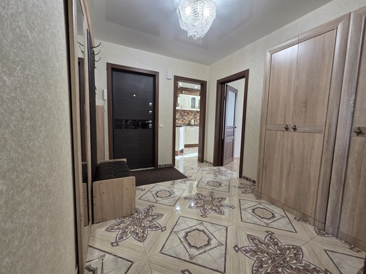 Продам трехкомнатную (3-комн.) квартиру, Кирова ул, 20, Медведево пгт