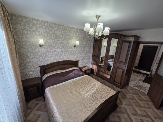 Продам трехкомнатную (3-комн.) квартиру, Кирова ул, 20, Медведево пгт