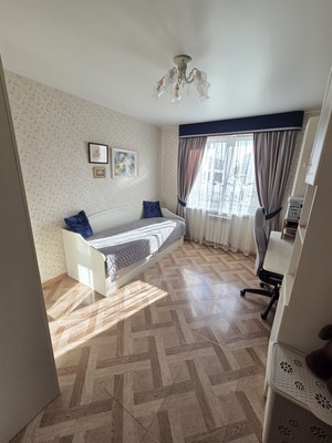 Продам трехкомнатную (3-комн.) квартиру, Кирова ул, 20, Медведево пгт