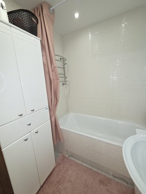 Продам трехкомнатную (3-комн.) квартиру, Кирова ул, 20, Медведево пгт