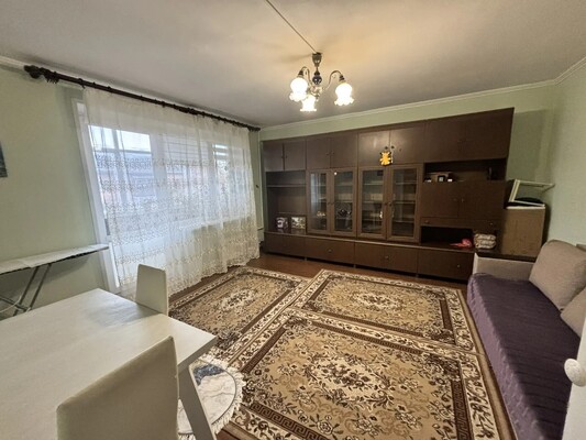 Продам двухкомнатную (2-комн.) квартиру, Южный мкр, дом 88, Истра г