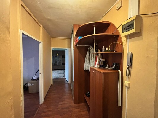 Продам двухкомнатную (2-комн.) квартиру, Южный мкр, дом 88, Истра г