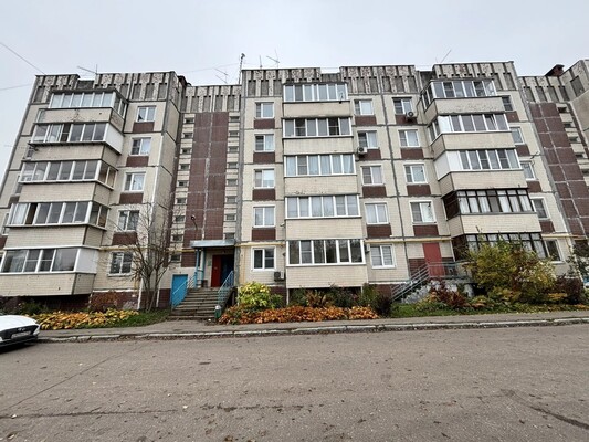 Продам двухкомнатную (2-комн.) квартиру, Южный мкр, дом 88, Истра г