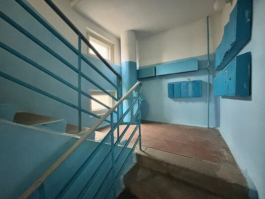 Продам двухкомнатную (2-комн.) квартиру, Южный мкр, дом 88, Истра г