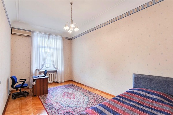 Продам многокомнатную квартиру, Никитский б-р, 12, Москва г