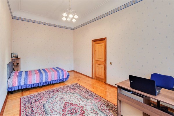 Продам многокомнатную квартиру, Никитский б-р, 12, Москва г