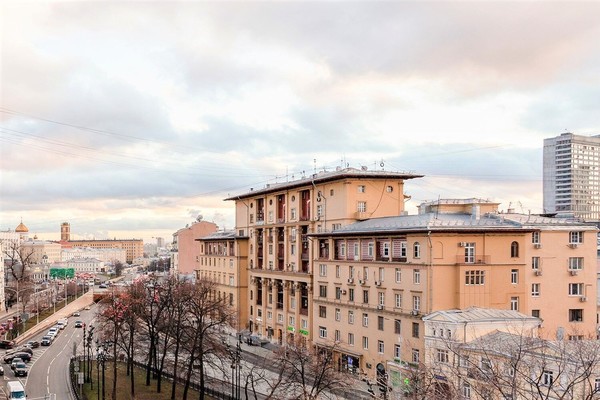 Продам многокомнатную квартиру, Никитский б-р, 12, Москва г