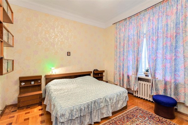 Продам многокомнатную квартиру, Никитский б-р, 12, Москва г