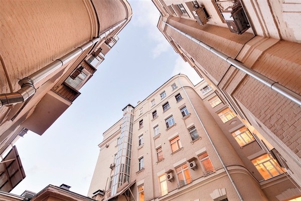 Продам многокомнатную квартиру, Никитский б-р, 12, Москва г