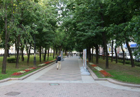Продам многокомнатную квартиру, Никитский б-р, 12, Москва г