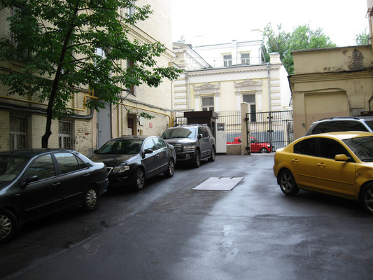 Продам многокомнатную квартиру, Никитский б-р, 12, Москва г