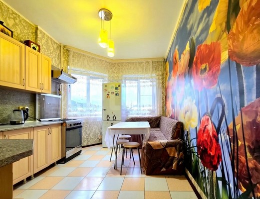 Продам двухкомнатную (2-комн.) квартиру, Зеленодольская ул, 9, Ханты-Мансийск г