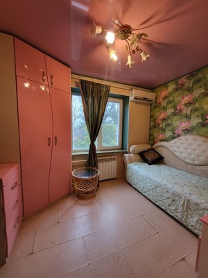 Продам трехкомнатную (3-комн.) квартиру, Тимошенко ул, 18, Ростов-на-Дону г