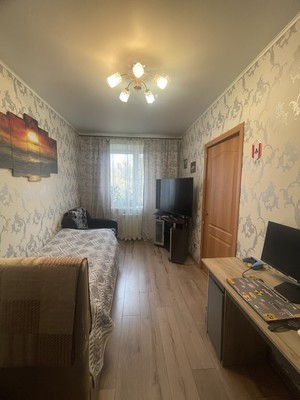 Продам двухкомнатную (2-комн.) квартиру, Мосфильмовская ул, 39к2, Москва г