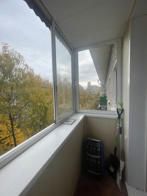 Продам двухкомнатную (2-комн.) квартиру, Мосфильмовская ул, 39к2, Москва г