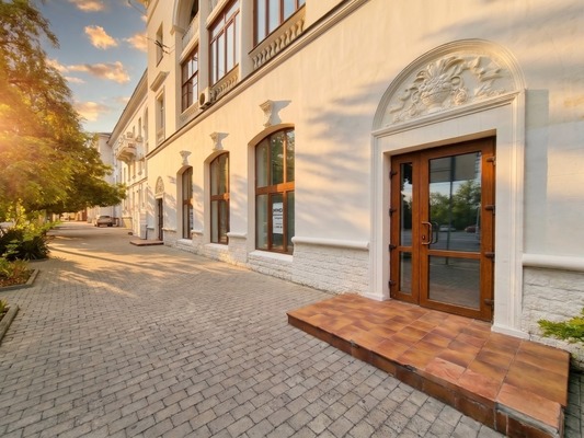 Продам коммерческое помещение 459 м2, Ленина ул, Севастополь г